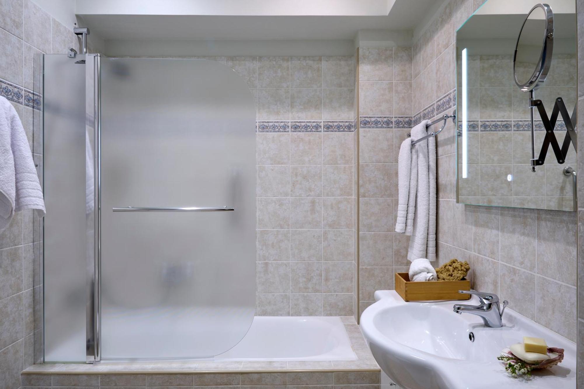 The Acropolis Entrance 2Bd Private Apt เอเธนส์ ภายนอก รูปภาพ